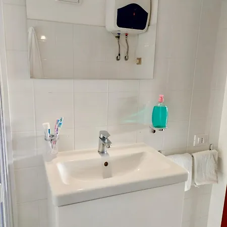 A' Riva Apartment *